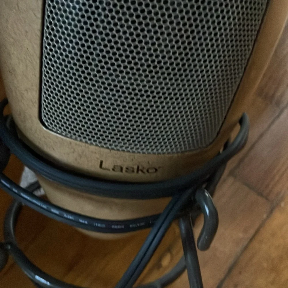 COPY - Chic Beige and Black Space Heater - Picture 3 of 4